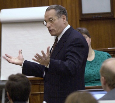 Robert Habash speaking to jury