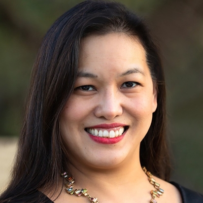 Christine Weems headshot